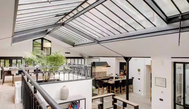 ELEGANT FOUR BEDROOM PARISIAN RESIDENCE IN LATIN QUARTER