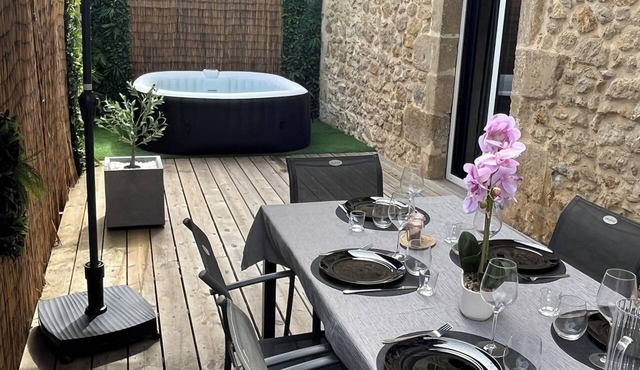 Elegant house 100m2, private jacuzzi & garden