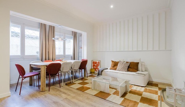 Elegant Stay at Sagrada Familia - Mallorca Street