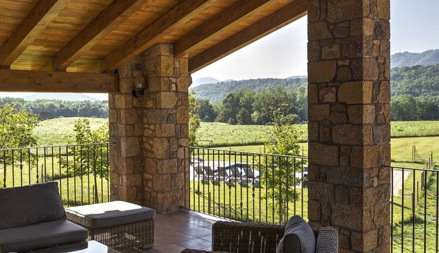 EXCLUSIVE CATALAN FARMHOUSE IN THE HEART OF LA GARROTXA