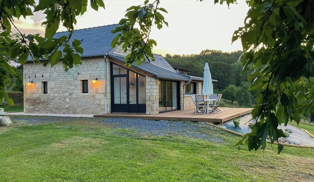 Family farmhouse at Lot-Dordogne confluence