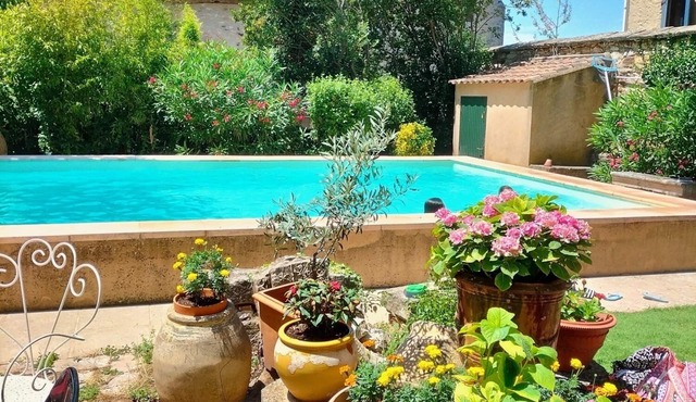 Family home in a charming Gard village