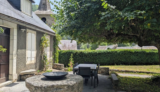 Family home with a view of the Pyrenees, 5 minutes from Loudenvielle