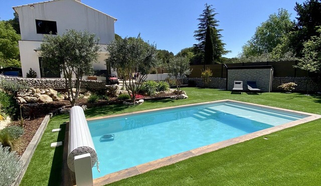 Family villa + pool near Aix-en-Provence