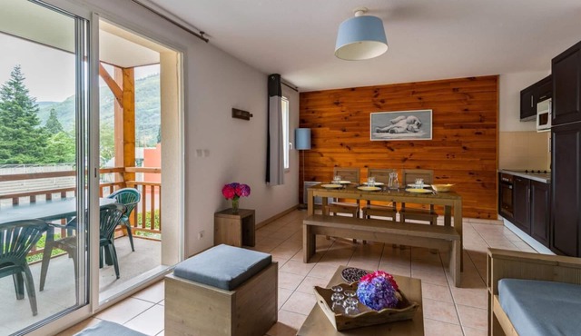 Fitness, swimming pool, sauna, hammam, terrace, balcony, tv, ski locker, 60m², Luchon-Superbagnères