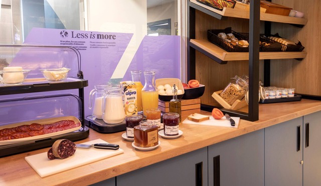 Font Andorra Hostel by Nexta