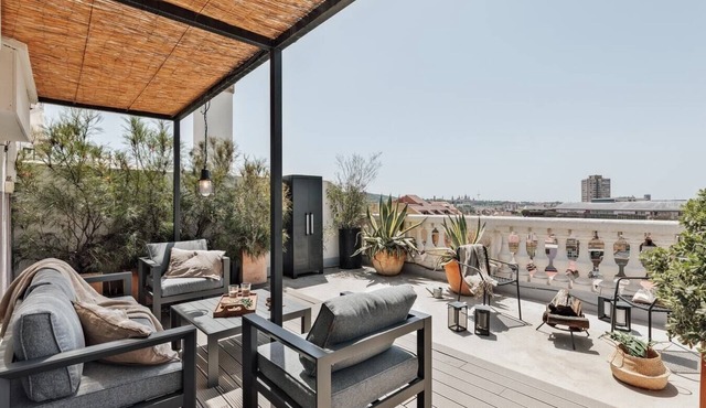 Fuji - 2 bedrooms and terrace in Eixample Esquerra