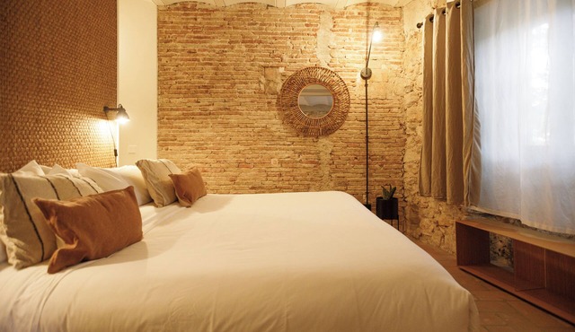 Fully Equipped, Tranquil One-Bedroom Apartment
