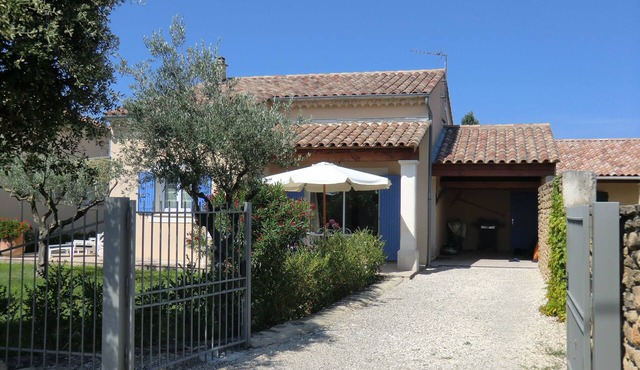 Gîte in Provence, enclave des papes, swimming pool, quiet, nature, near Grignan