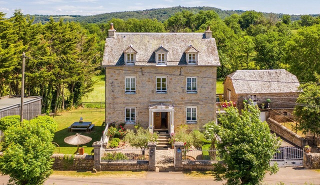 Gîte le Couderc - Belle maison familiale aux portes de l'Aubrac
