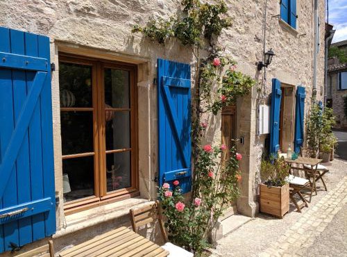 Gîte Rue des Fleurs Puycelsi