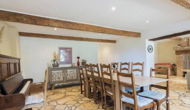 Gîte des moulins, rustic chic renovated farmhouse! 4*