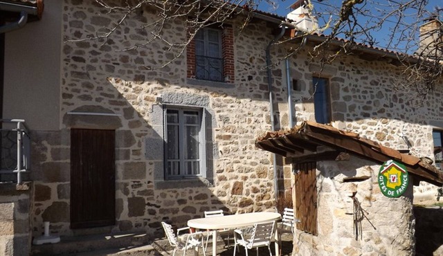 Gite Glénat, 2 bedrooms, 4 persons
