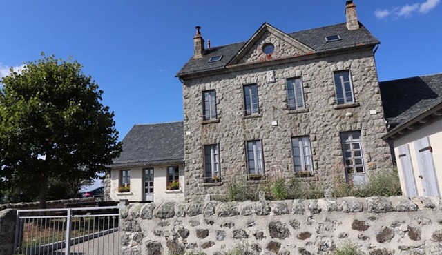 Gite La Trinitat, 4 bedrooms, 12 persons