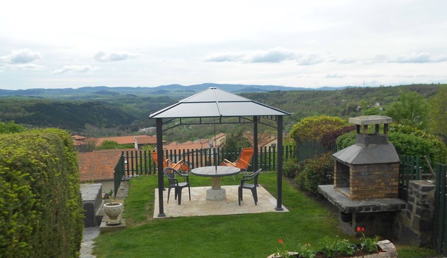Gite, RDC between mezenc and loire-sauvage, Le Monastier, southern auvergne
