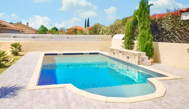 Gorgeous home in Linxe
