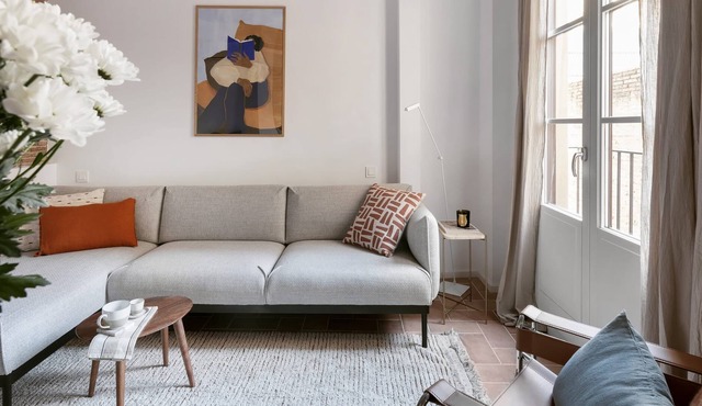 Gotic Vibes | Modern 1 Bedroom Apartment