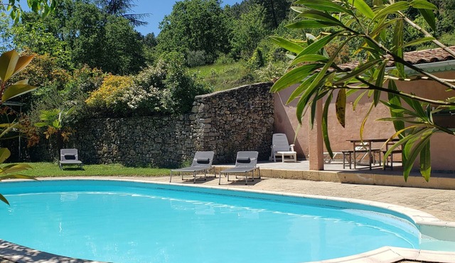 Graine d'Etoiles Stone house 6 persons Swimming pool 11m shared South Ardèche