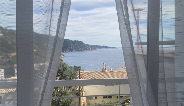 Great Apartment Next to the Sea