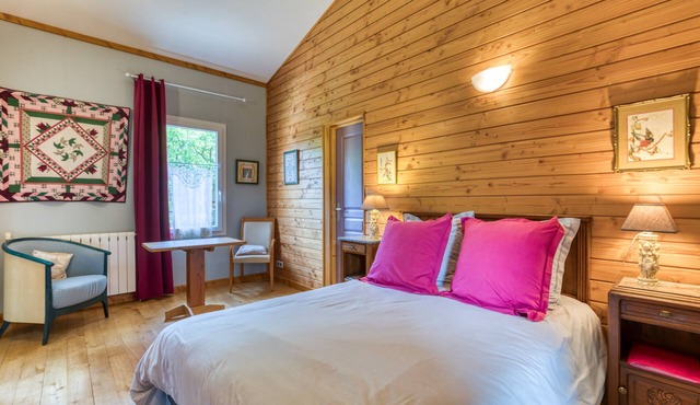 Guest Room “Chambre Madeleine” with Shared Pool, Terrace, and Wi-Fi