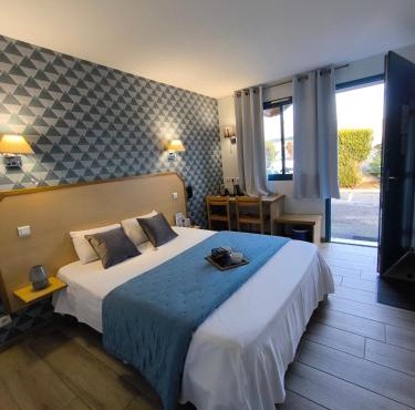 Hôtel Le Laury's-hôtel calme proche de Rodez avec parking privé gratuit-Arrivée après 20h possible via borne automatique