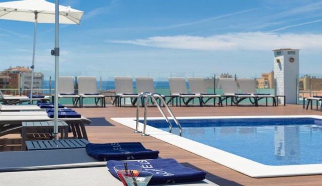H10 Delfín - Adults Only