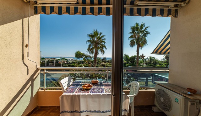 Holiday Apartment "Chez Lili Et Alex" with Sea View, Private Terrace & Wi-Fi