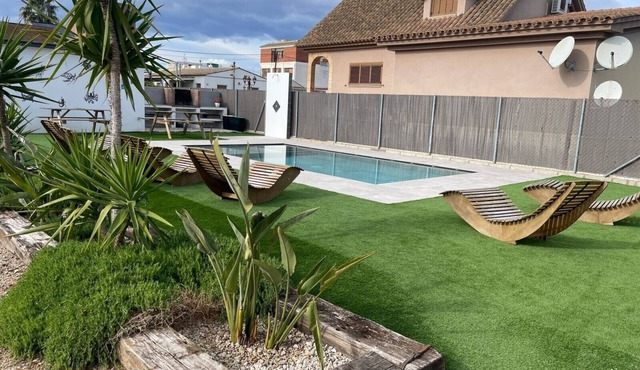 Holiday Home "Casa Rural Mestre" with Shared Outdoor Pool, A/C & Wi-Fi