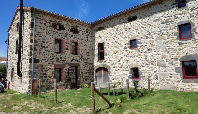 Holiday Home 'Gîte De Cervette' with Mountain View, Private Garden and Wi-Fi