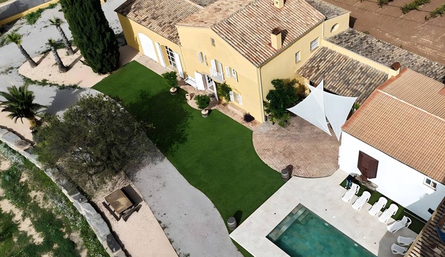Holiday Home 'Lidia' with Mountain View, Private Pool and Wi-Fi