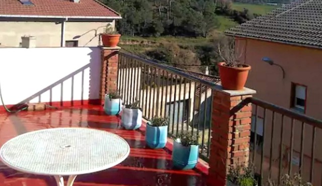 Homerez - Amazing house for 7 ppl. with terrace and balcony at Gironella