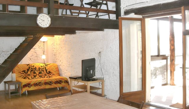 Homerez - House in Noves.