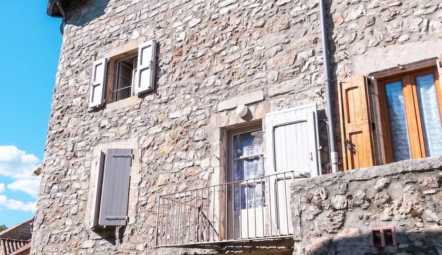 Homerez - House near Veyreau