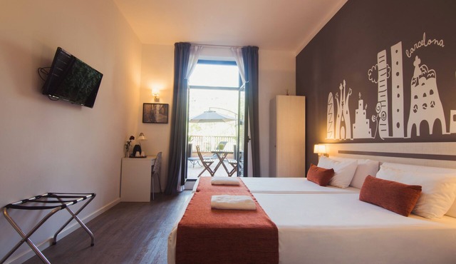Hostal Live Barcelona