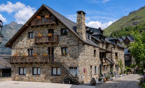 Hostal Rural Sant Climent - Habitacions i Apartaments