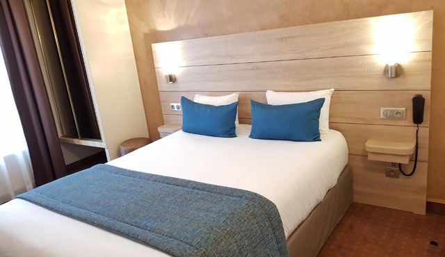 Hotel Champerret Elysees