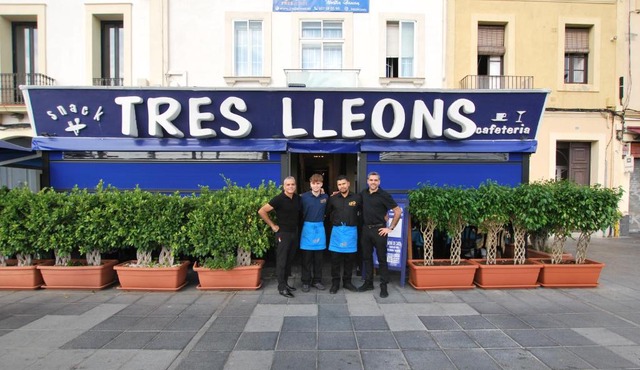 Hotel Tres Leones