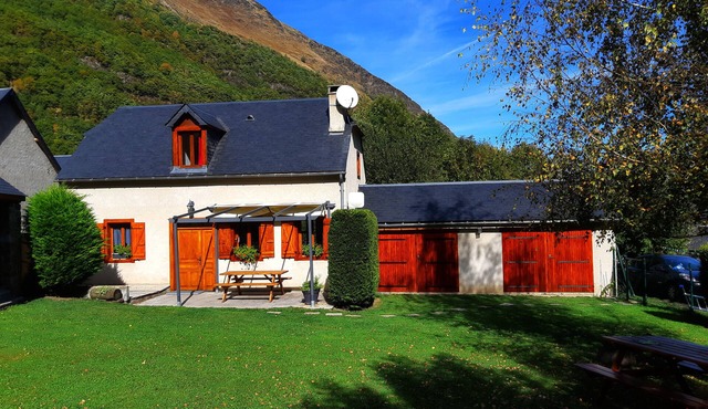House 5 mins from SAINT-LARY SOULAN 8 sleeps