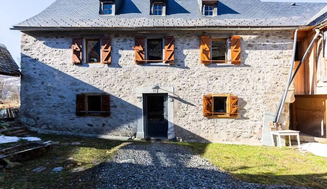 House for 8 People in Loudervielle with Wi-Fi and a Garden