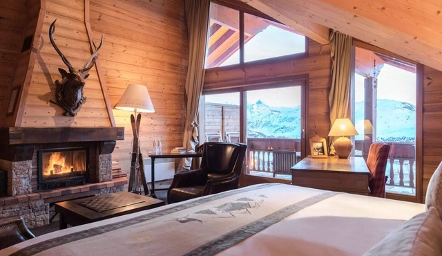 Hugo Prestige Room for 4 People