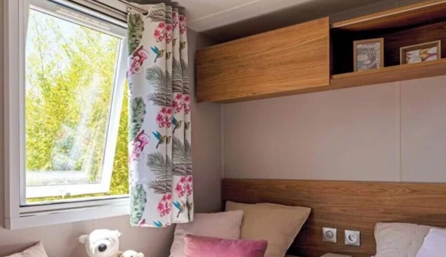 Jerry" mobile home in the heart of the pony club