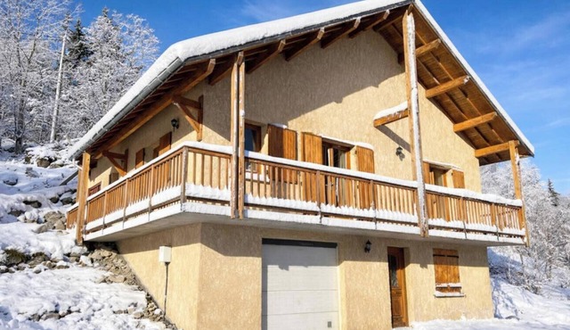 Joli triplex avec jardin et vue