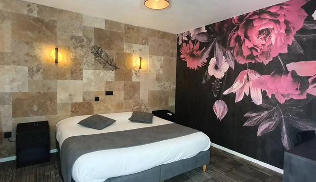 King-size Room for 2 People
