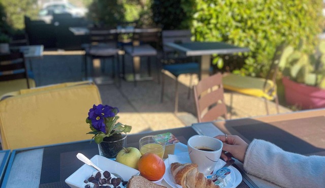Kyriad Direct Montpellier St Jean de Vedas – La Peyrière