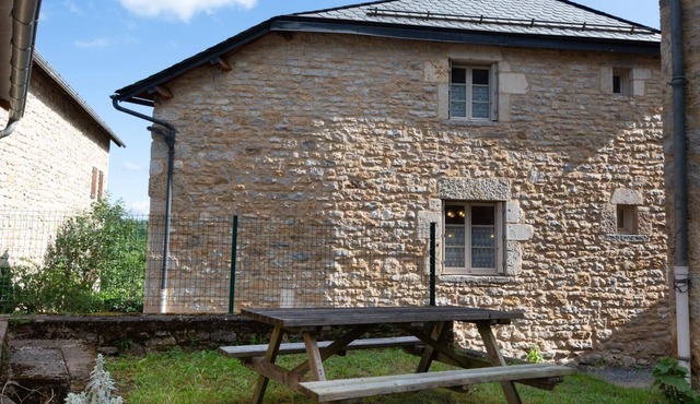 L'OUSTAL DE LUCIE - SAINT SATURNIN