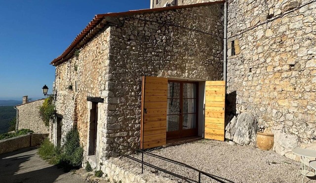 L'Oustau Le Logis - Family Home with Ocean and Garden Views