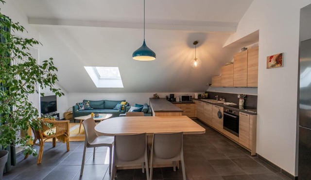La Champanaise - 2 bedroom apartment 300m from Lake Annecy