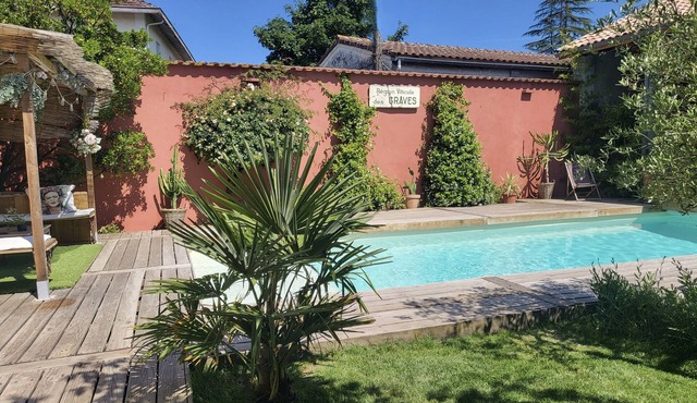 "La Grange de Zingaro" Very pretty family home ideally located in Gironde