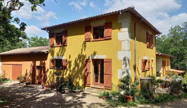Large house in the Aveyron gorges