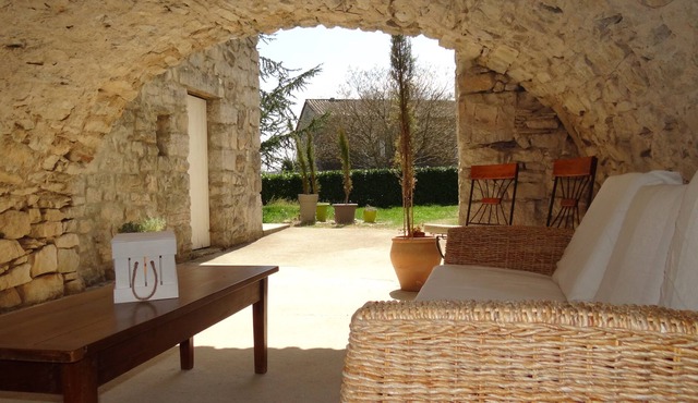 LARGE OLD STONE HOUSE WITH CHARACTER, Classified 4****